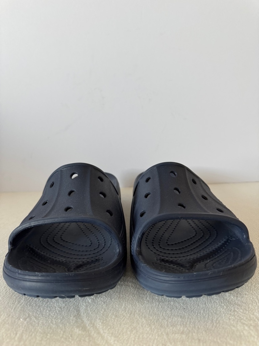 Crocs slides - Picture 2 of 8
